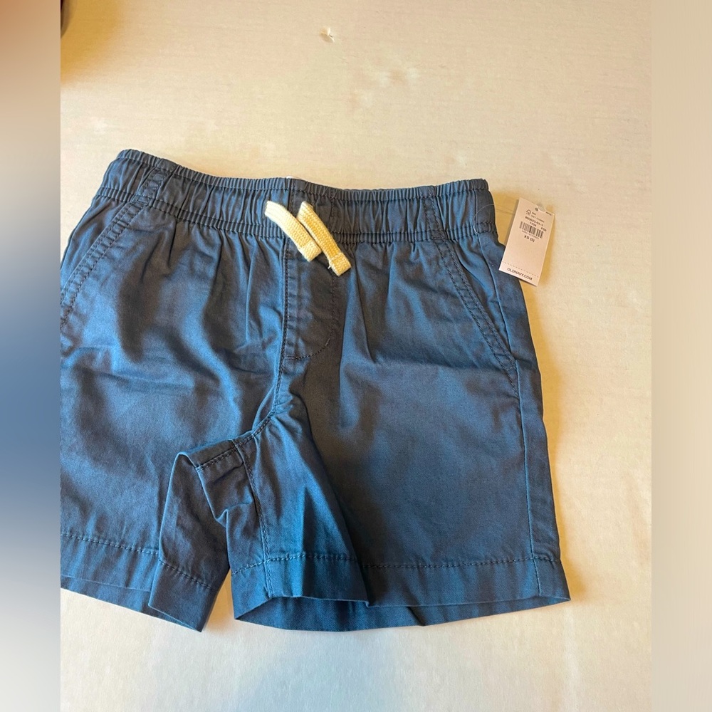 -NWT. Old Navy relaxed girls (or boys) shorts.